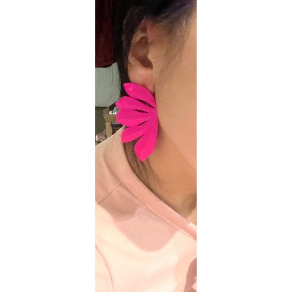Hot pink stud earring big statement large fuchsia flower neon chunky bright pink - Picture 7 of 9